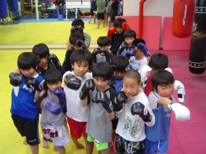 伊原道場稲城キックボクシングジム-キッズコース